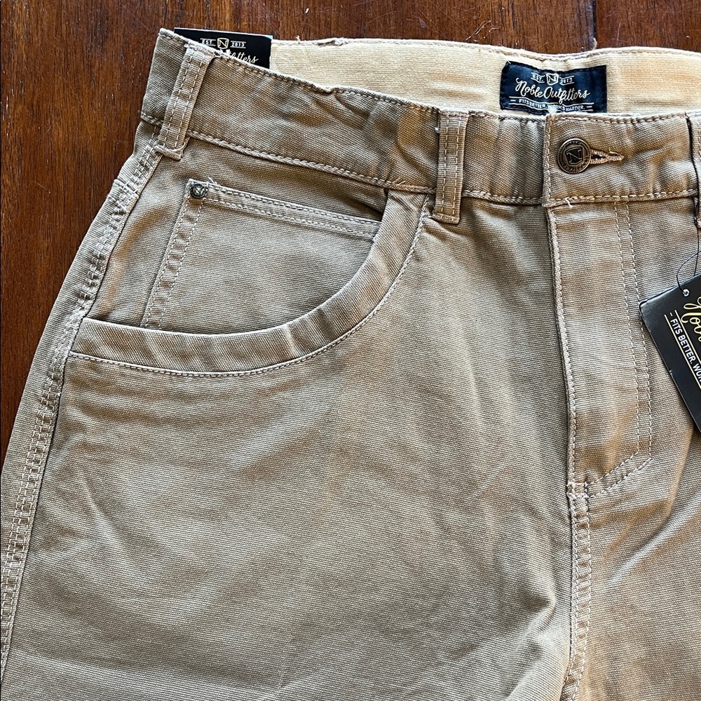Noble Outfitters Women's Shorts in Coyote Size 12 - Picture 3 of 15
